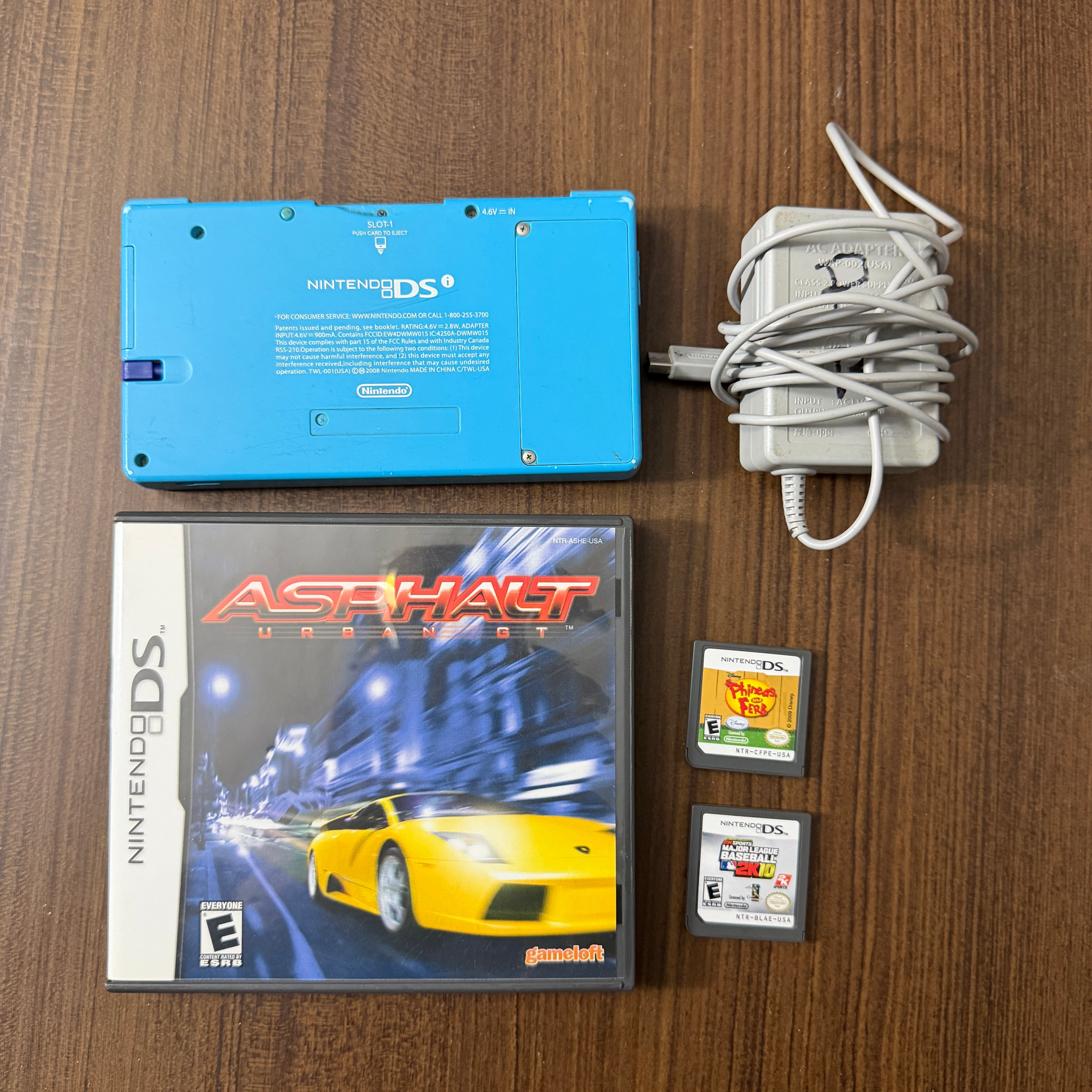 Nintendo DSi blue - Bundle